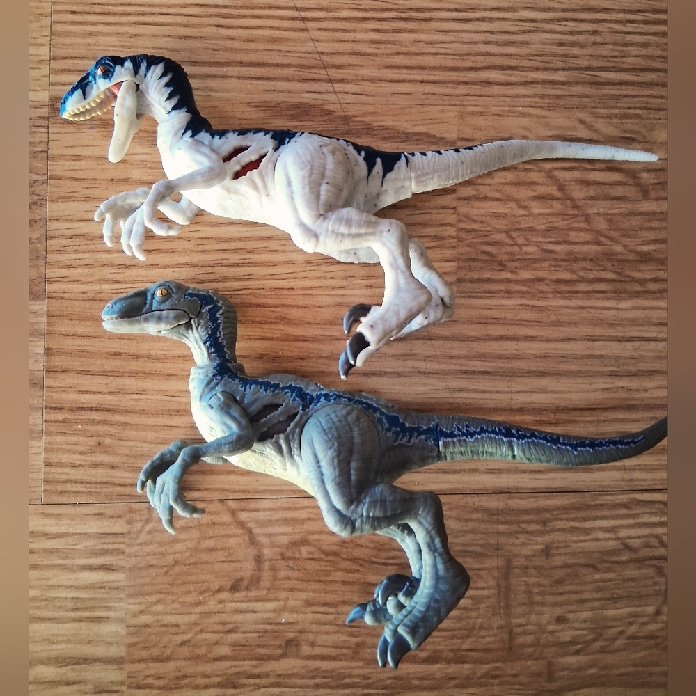 P. Jarassic Park, 2 Dinasuar Lot